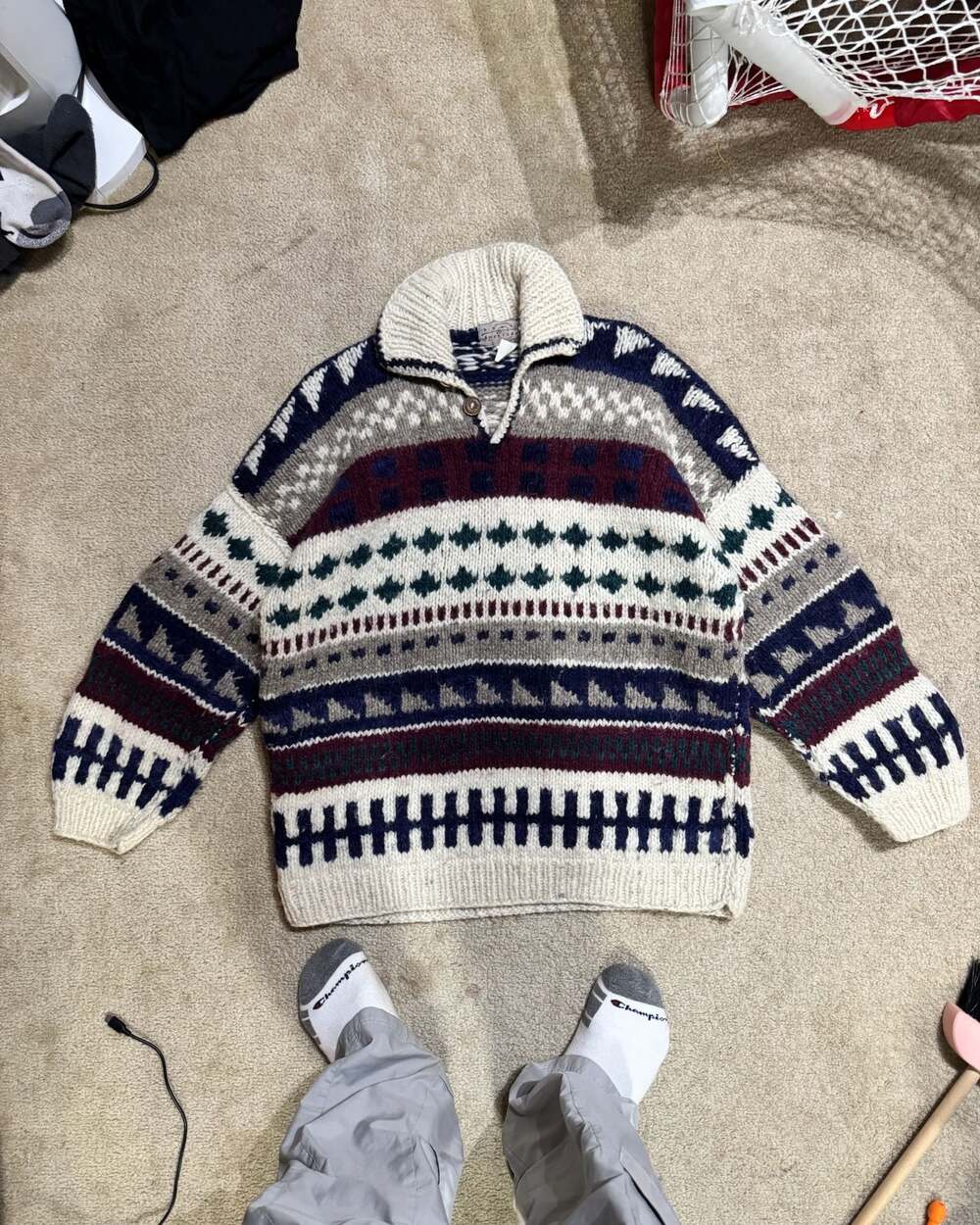 Vintage Nuevo Americana 100% Wool Hand Knit Sweater Ecuador Heavyweight Chunky P